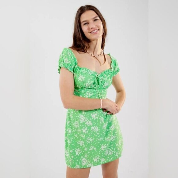 Urban Outfitters x Glamorous Floral Off the Shoulder Mini Dress New Large Green - Picture 1 of 9